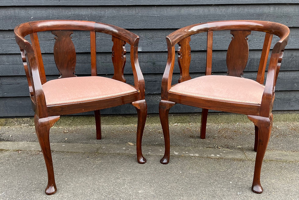 Thumbnail: Elegant Victorian Style Mahogany Frame Tub Chair * 4 Available *