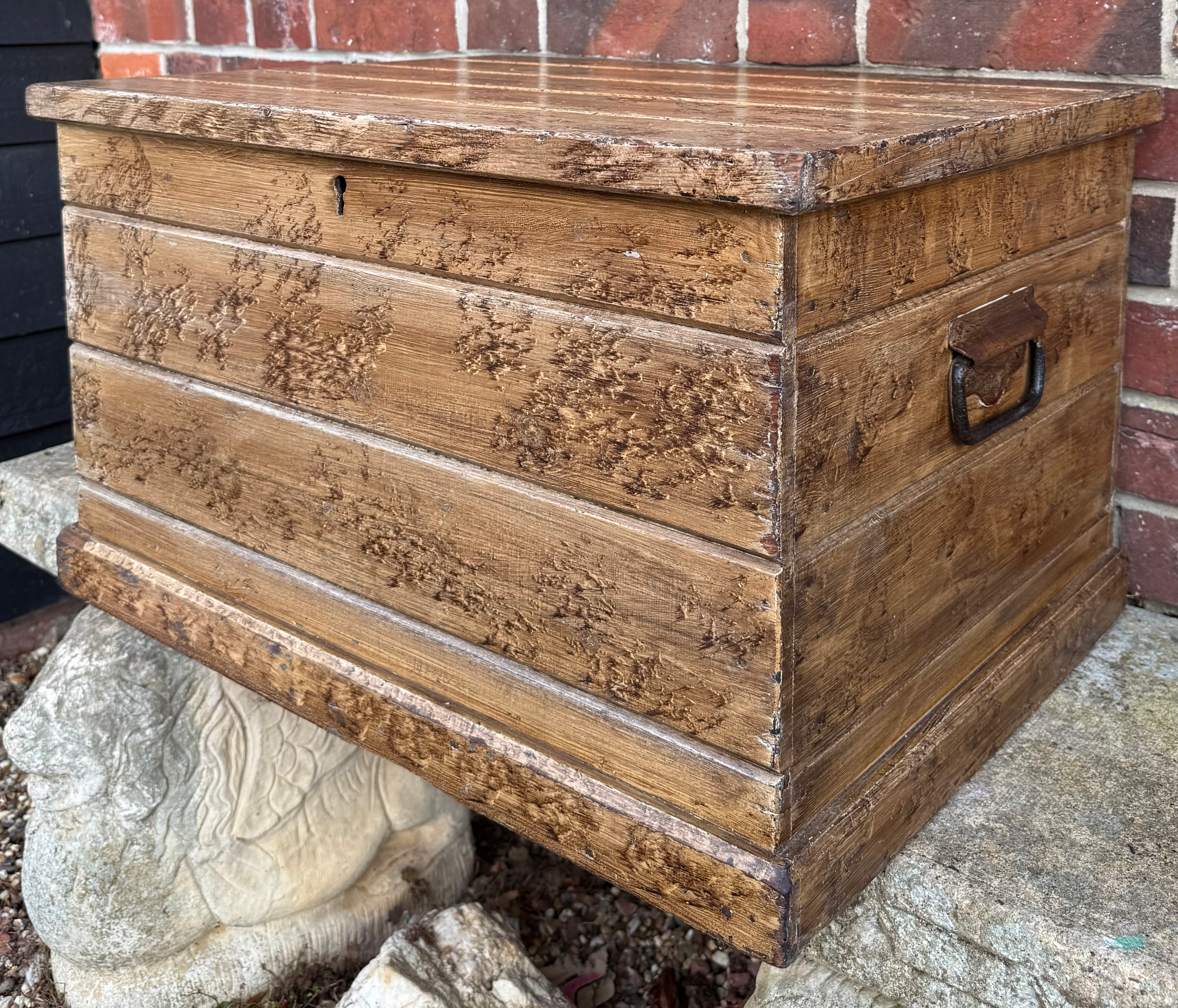 Small Victorian Pine Blanket Box