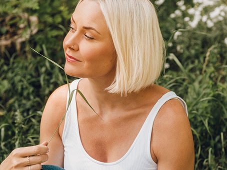 What Your Skin Is Telling You: Uncovering the Root Causes of Eczema and Acne in Your 40's