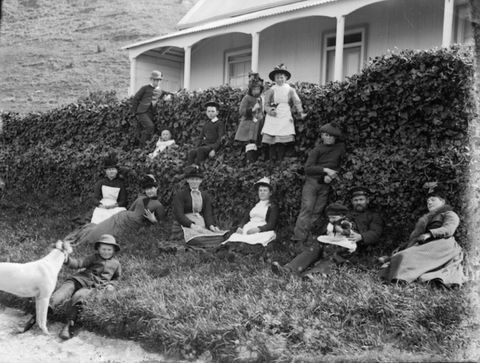Group out front of pilot station 1889 -1910.JPG