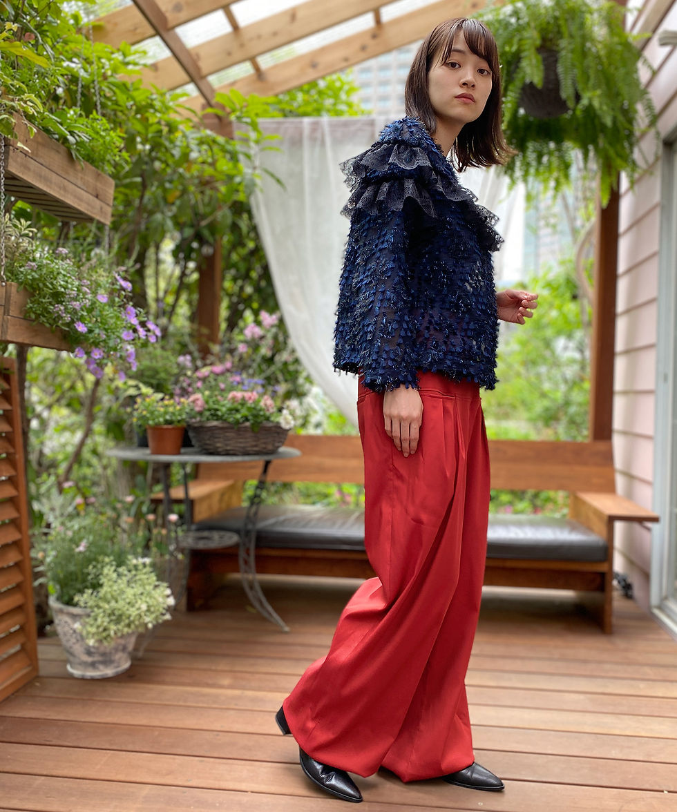 サムネイル： Tuck design satin wide pants
