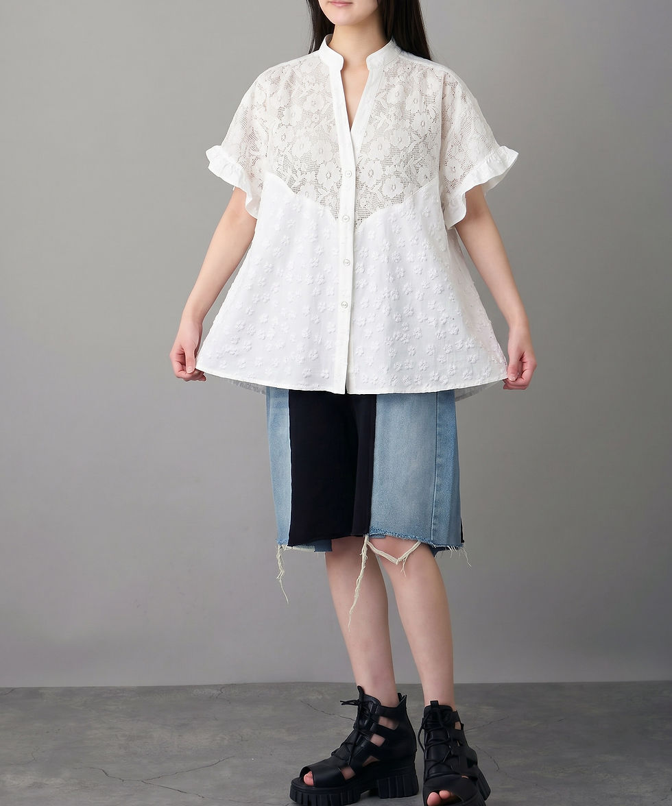 サムネイル： Floral embroidery lace blouse