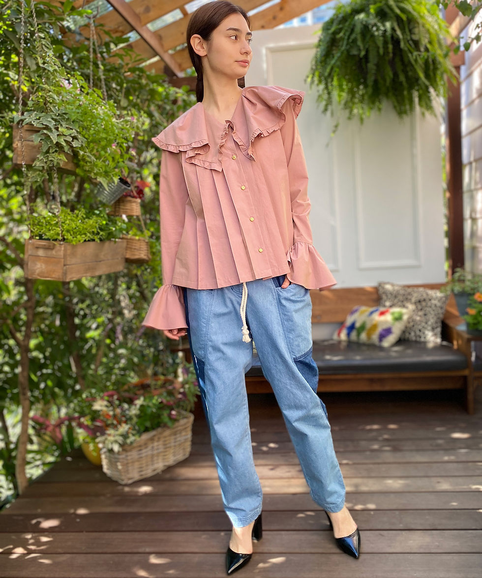 サムネイル： Washer chambray tuck blouse