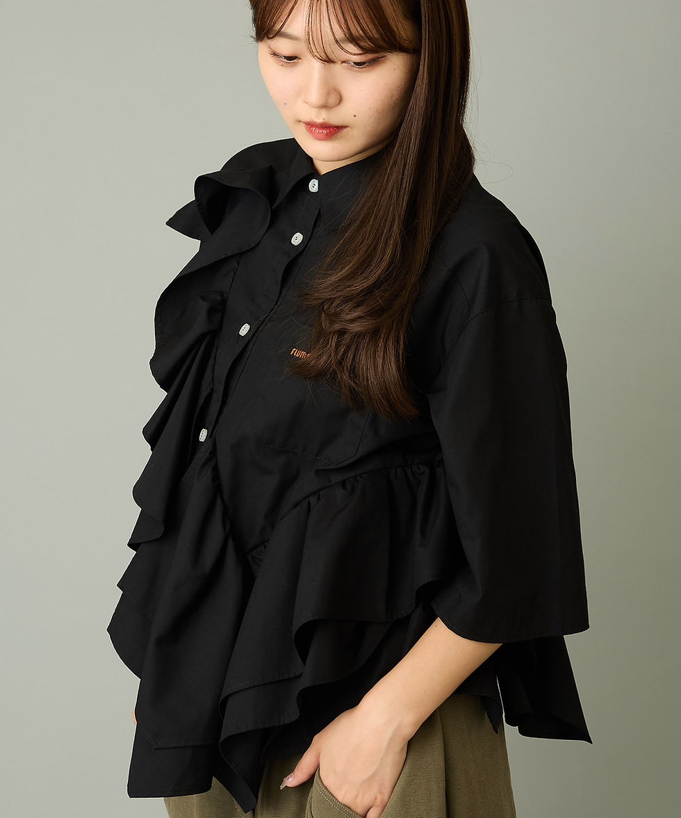 サムネイル： Ruffle design shirt