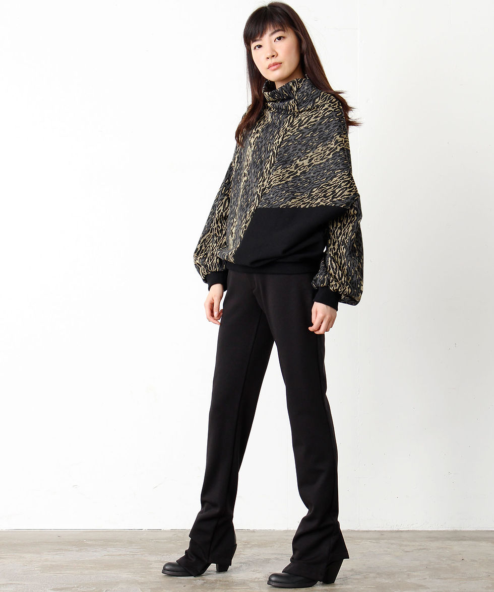 サムネイル： Leopard print bottle neck top(SAMPLE)