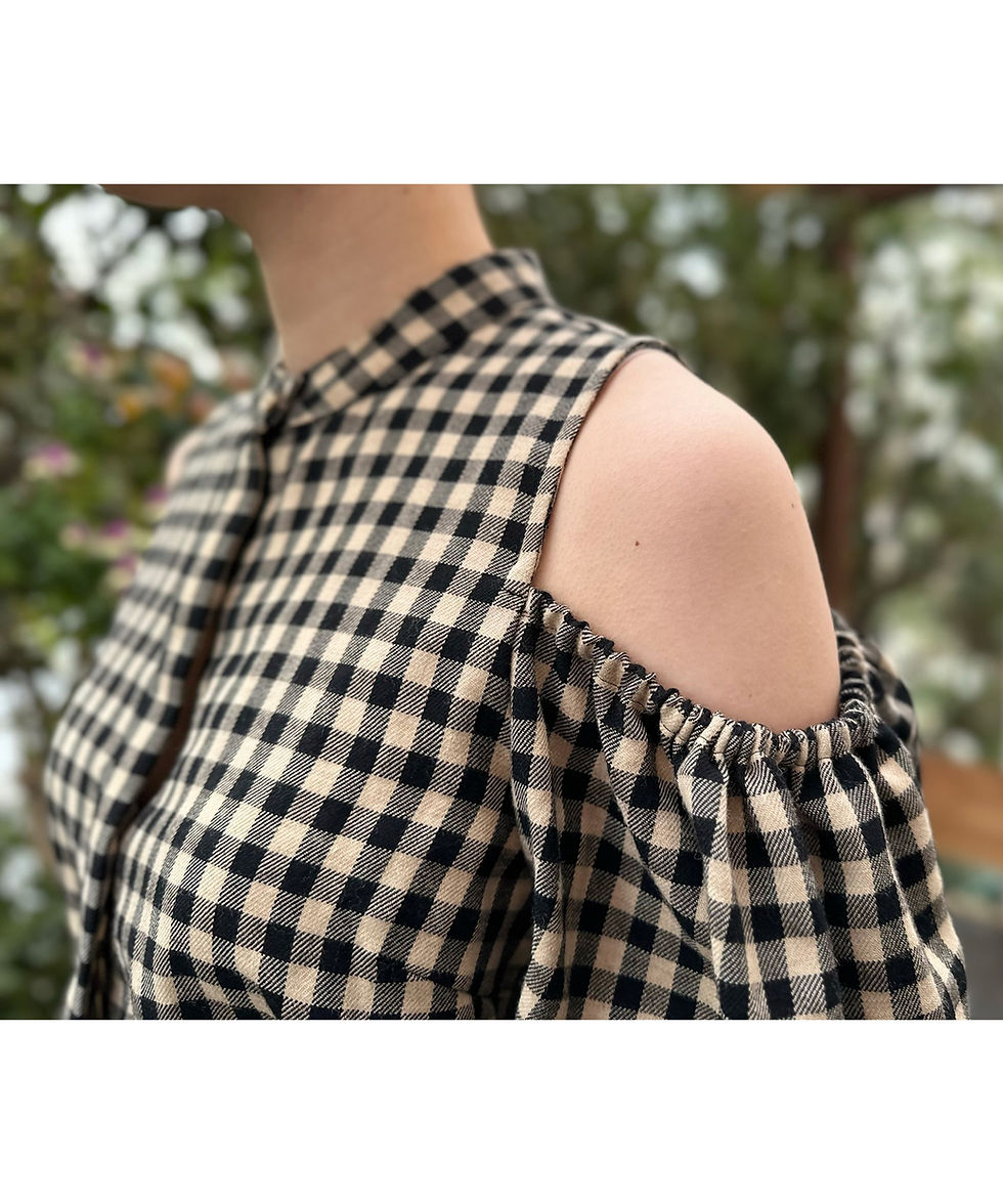 サムネイル： Wool check off shoulder blouse