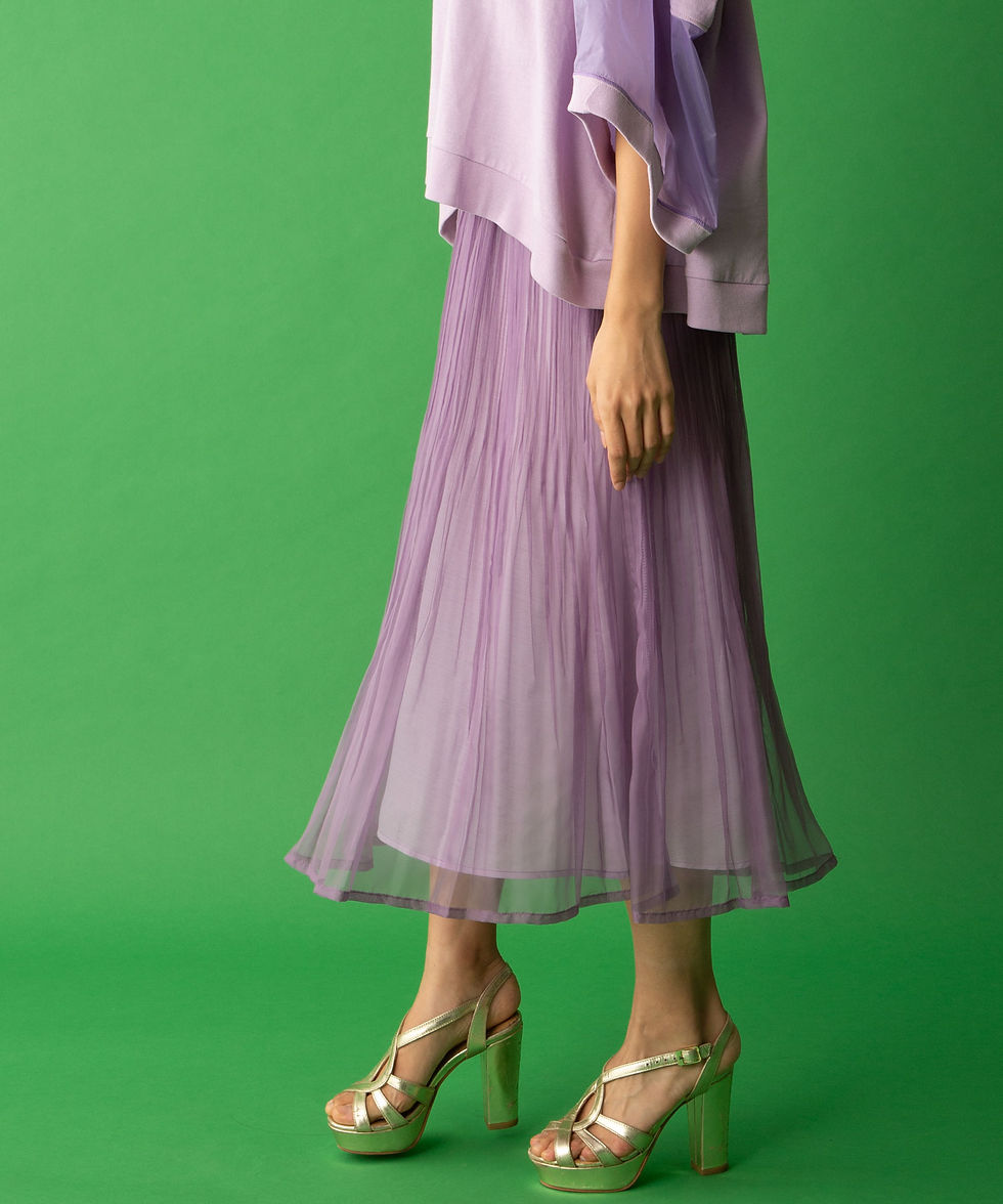 サムネイル： Pleated flare skirt