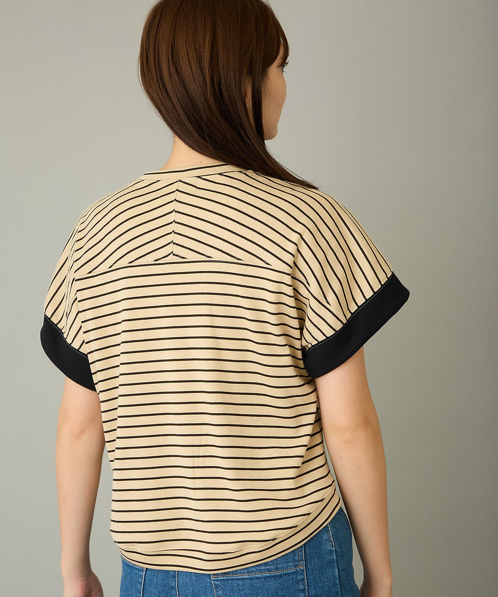 サムネイル： Flower motif border Tee