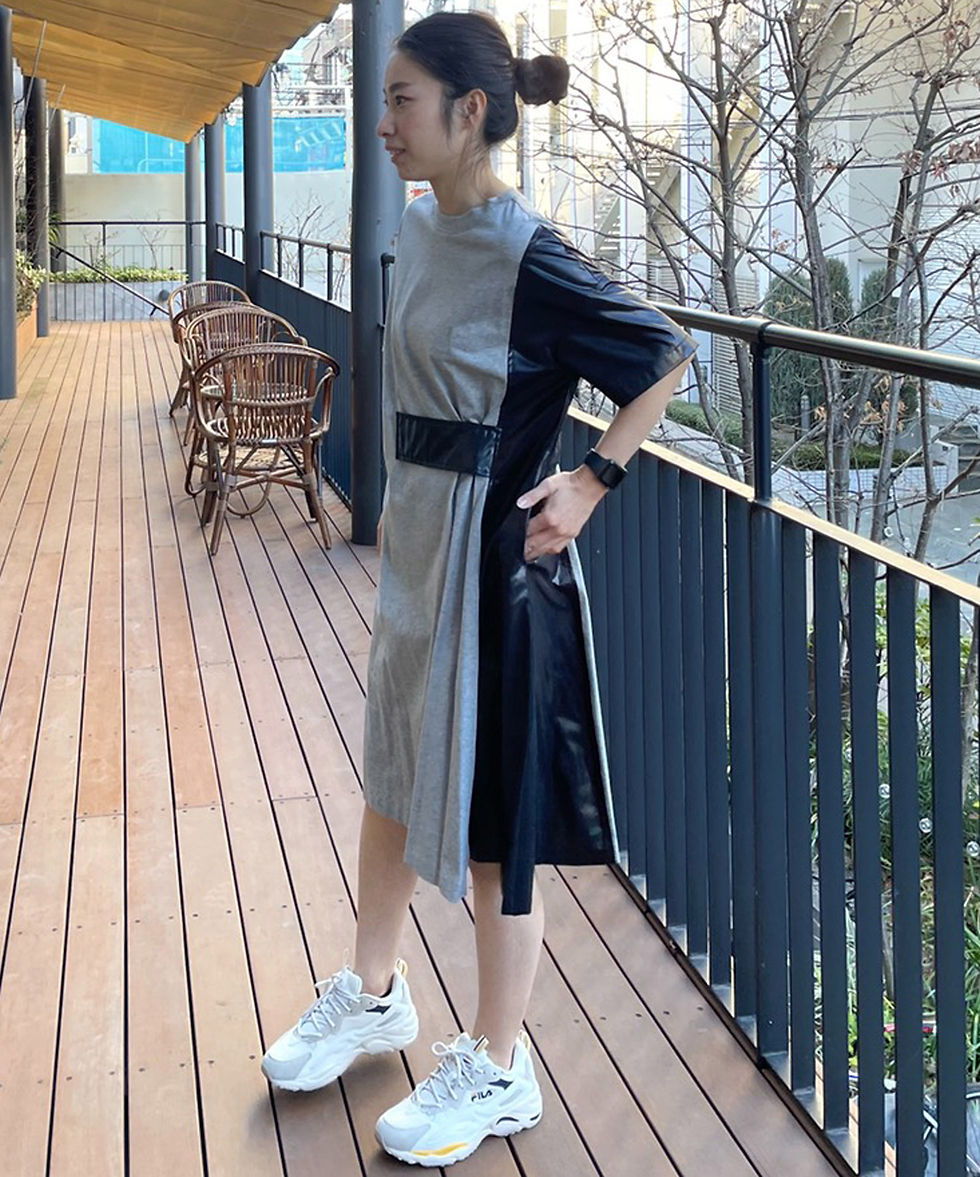 サムネイル： Side flare design dress