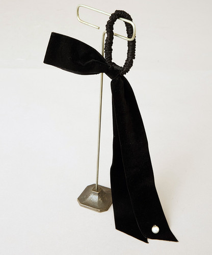 Velvet ribbon silk hair tie | Ranerrh