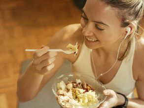 O que comer antes e após o treino para garantir energia e recuperação física