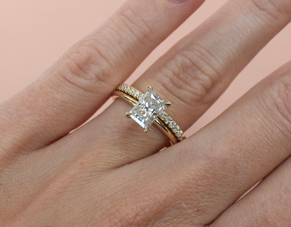 Thumbnail: Petite Half-Eternity Band