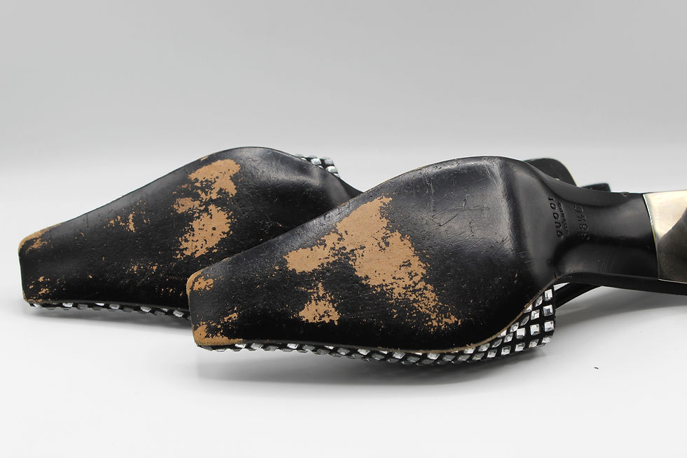 Thumbnail: 1998 GUCCI by TOM FORD SWARVARSOKI SLING BACK