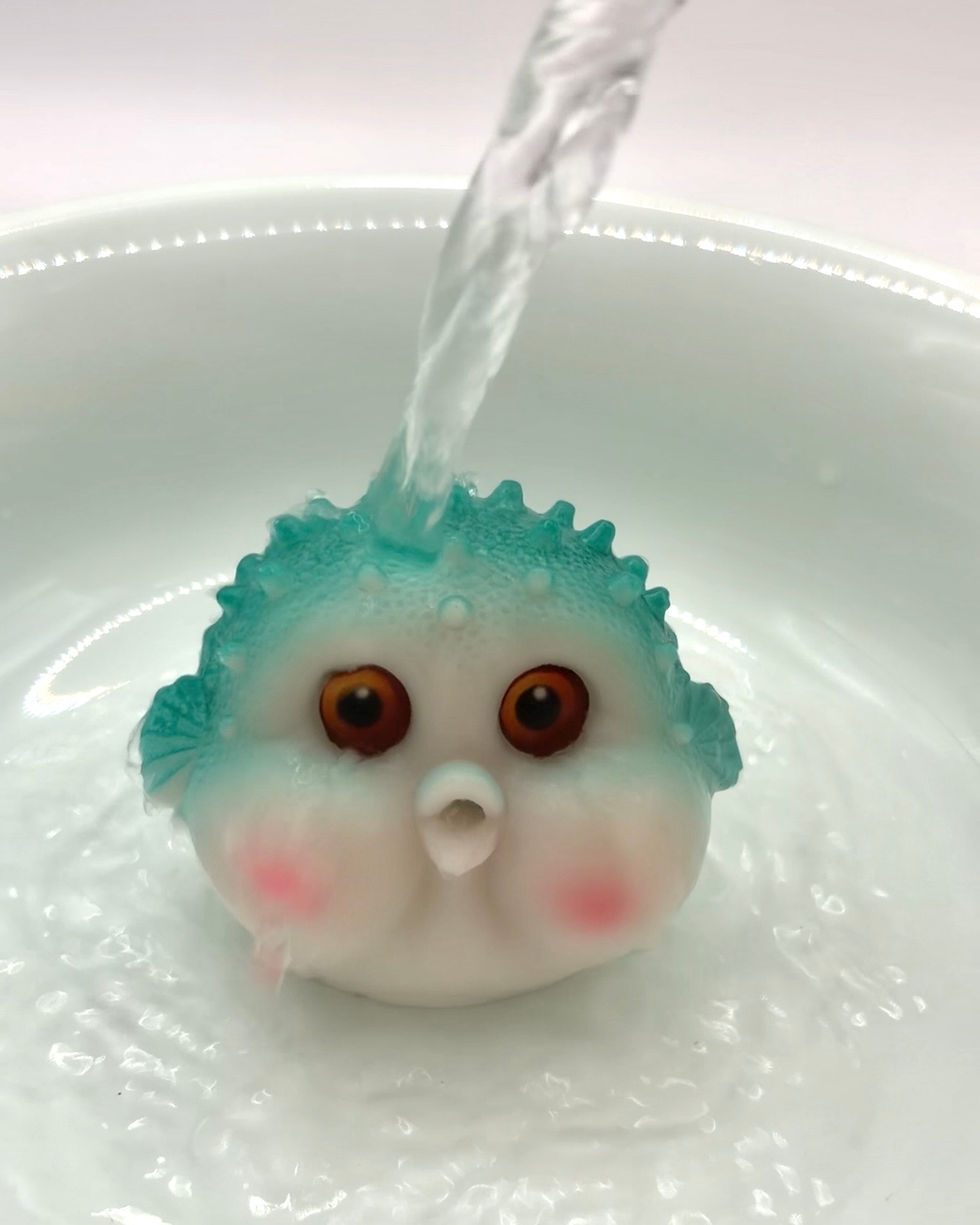 Thumbnail: Colour-Changing Puffer Fish Tea Pet (Cha Chong), Black to Teal Blue