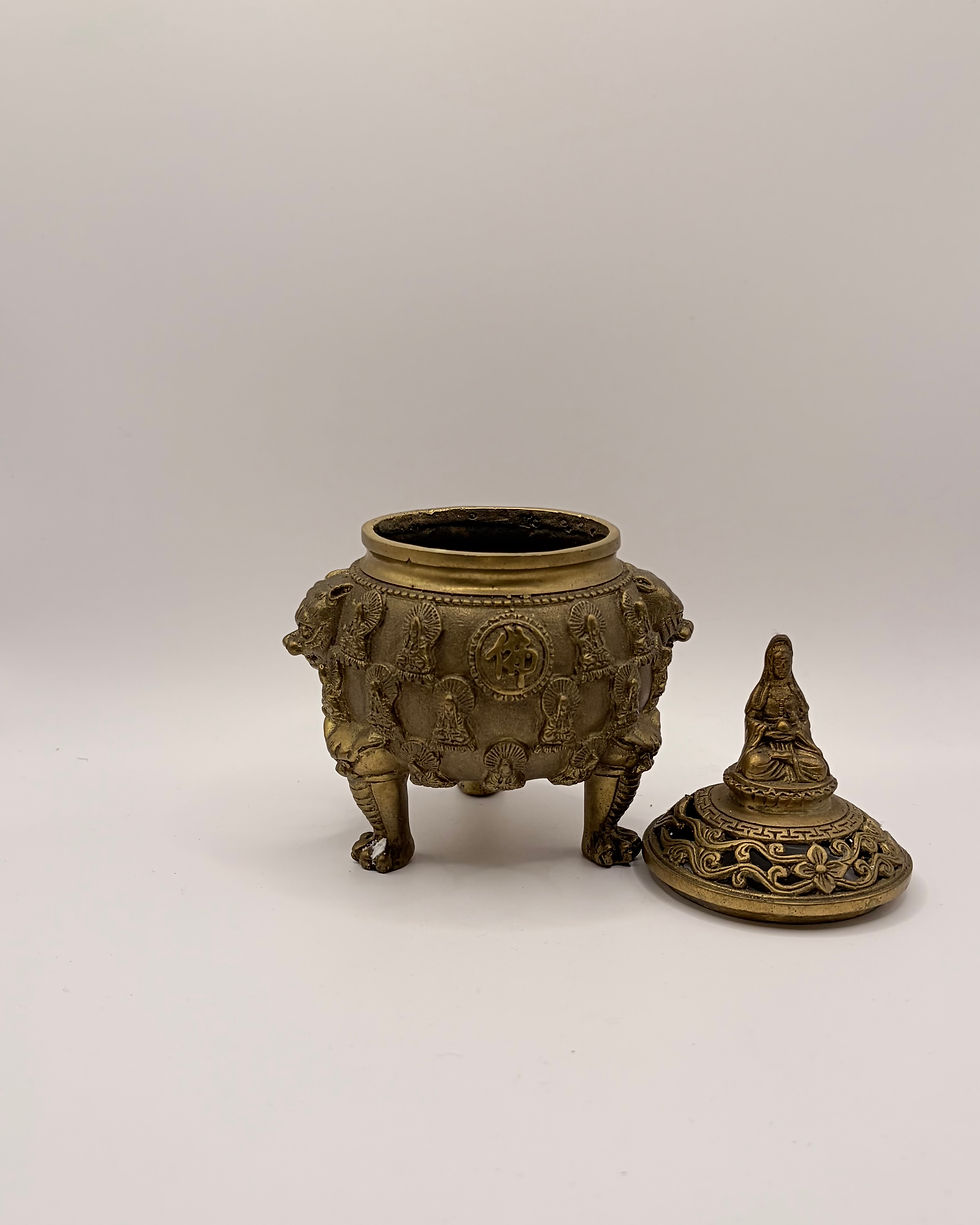 Thumbnail: Handmade Guanyin Bodhisattva Incense Coil Burner