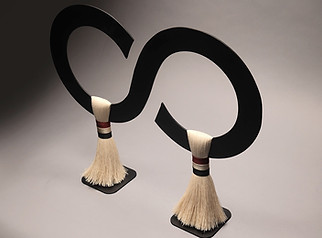 Artículo decorativo de mesa hecho de algodón y hierro
