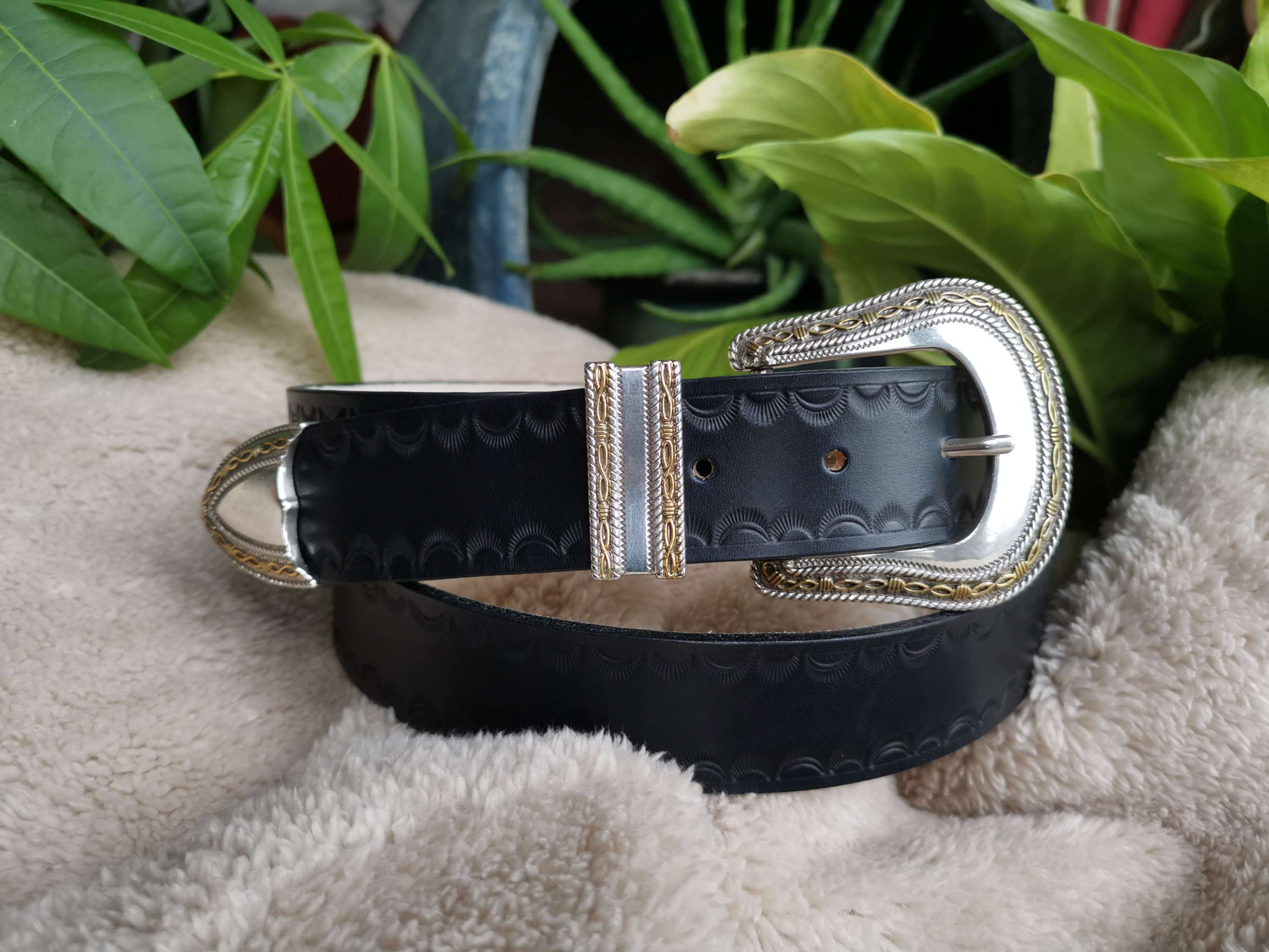 Ceinture noir sur mesure