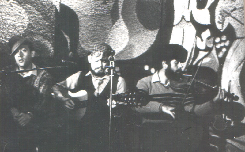 Улица да речка...