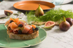 Brusqueta - Salmão - Fotografia profissional - Organic Press
