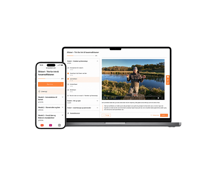 En smarttelefon og en PC som viser et online kursus i at fiske i åen