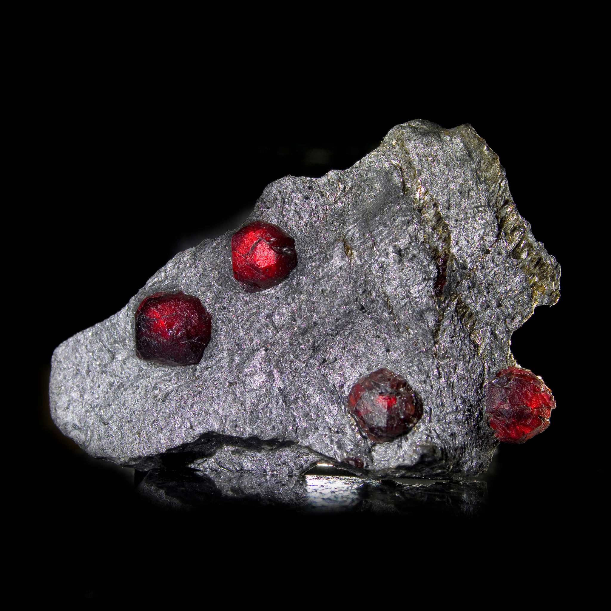Almandine-Pyrope Garnet in Graphite - Red Embers Mine, MA - Studio Mineralia Earth Art Gallery