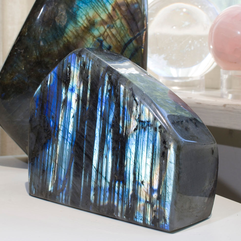 Labradorite is a spectacularly iridescent mineral which exhibits different colors depending on the angle of the viewer. Artis