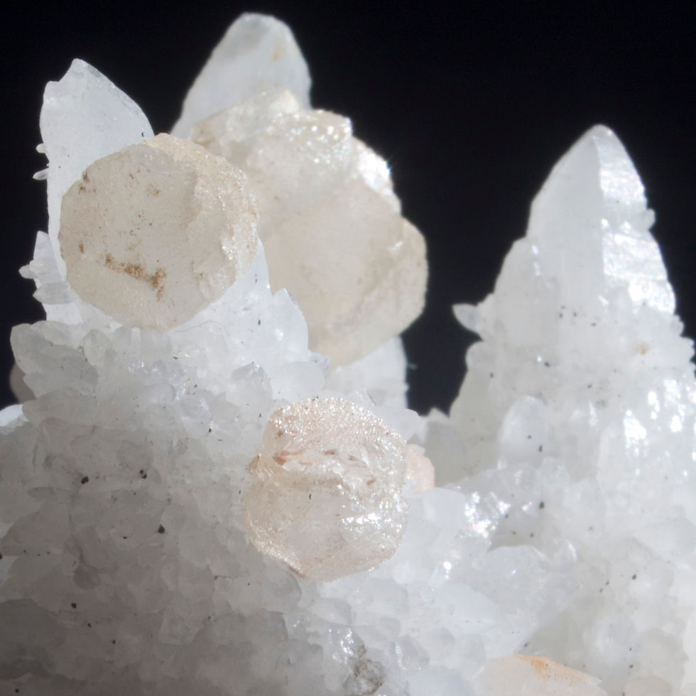 Thumbnail: Calcite on Quartz - Mina Ojuela, Mexico - Studio Mineralia Earth Art Gallery