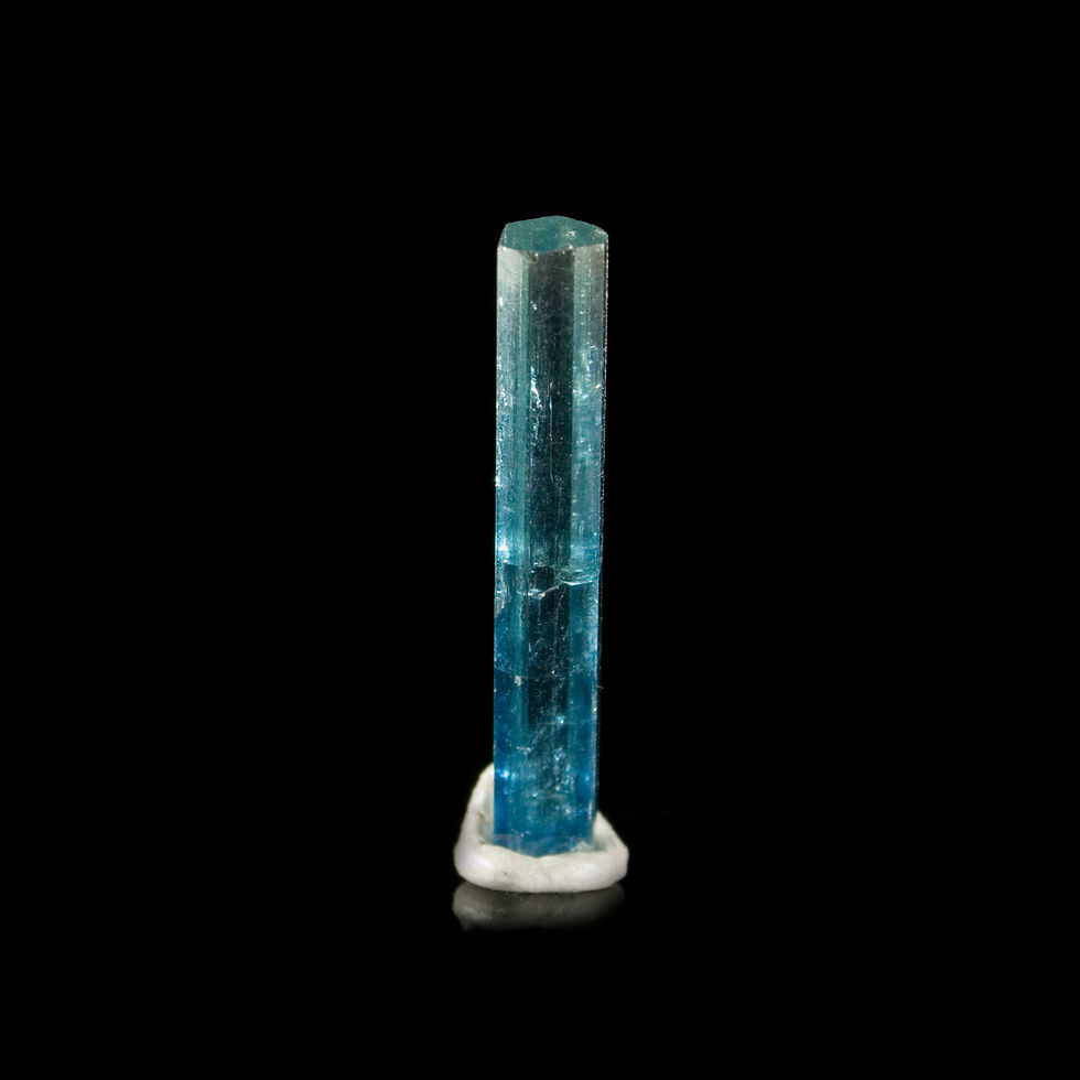 A 5.2 ct bright, terminated natural Aquamarine crystal with excellent clarity. Tran Hoa Province, Vietnam. 5.2 cts.