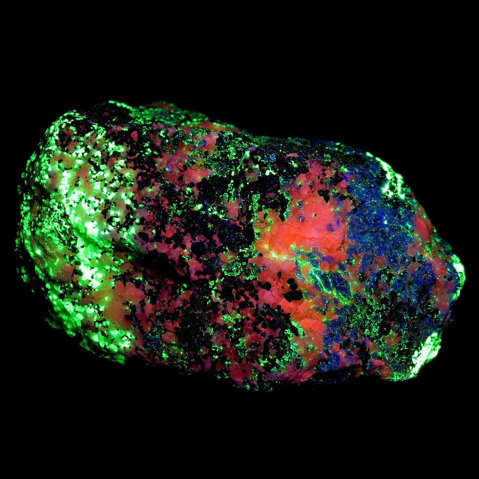 A 4 mineral classic old-mine Franklin combination specimen, Hardystonite, Willemite, Calcite & Franklinite. Strong UV reactiv