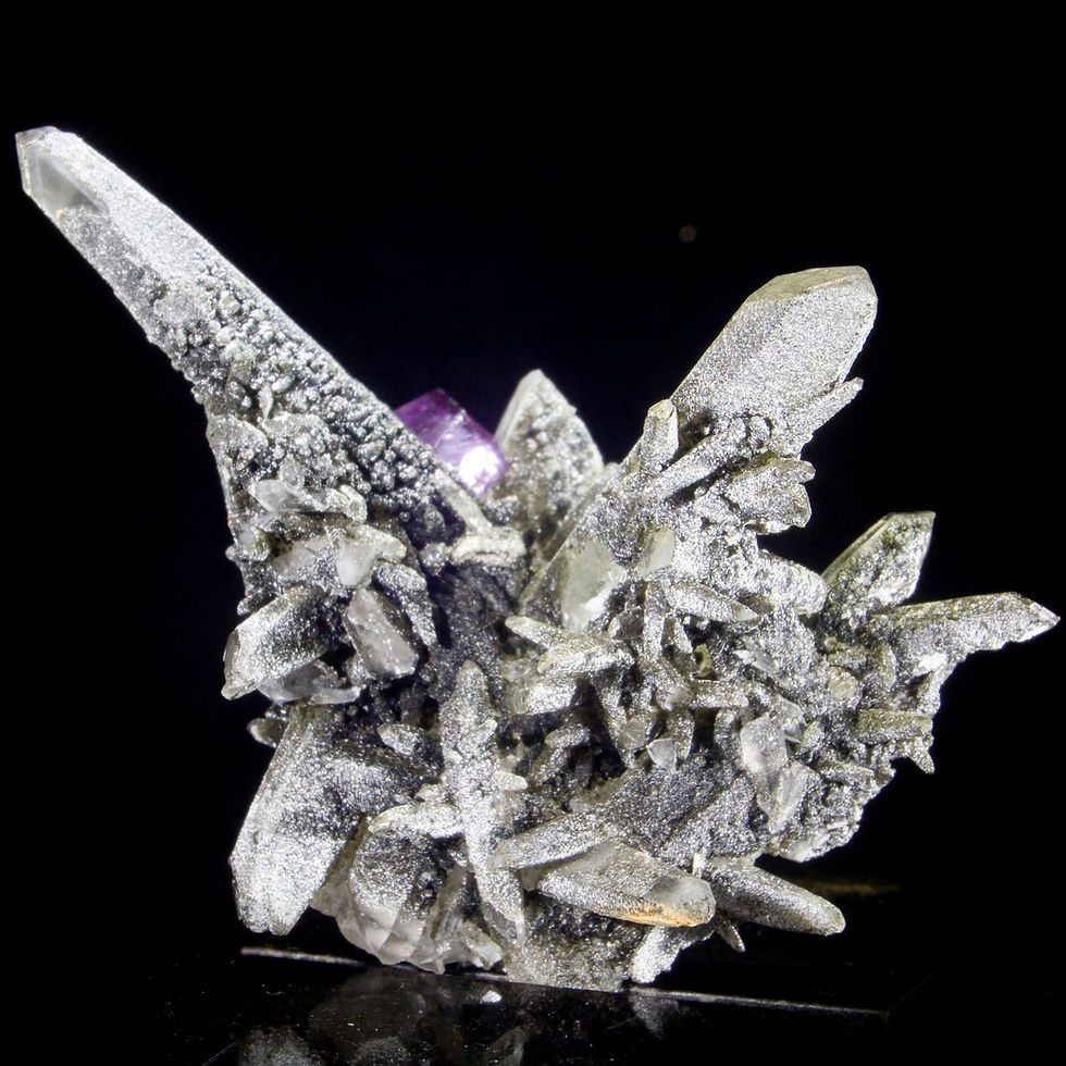 Chlorite Quartz with Fluorite Miniature - Yaogangxian Mine, China - Studio Mineralia Earth Art Gallery