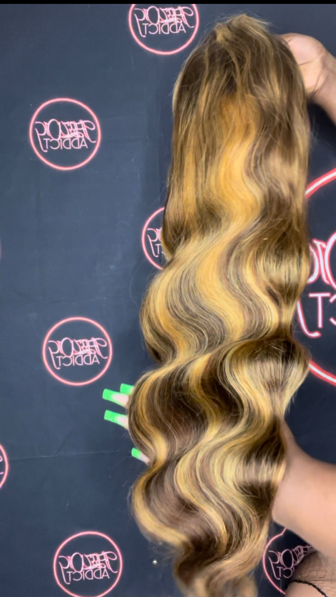 HIGHLIGHT BODYWAVE WIG