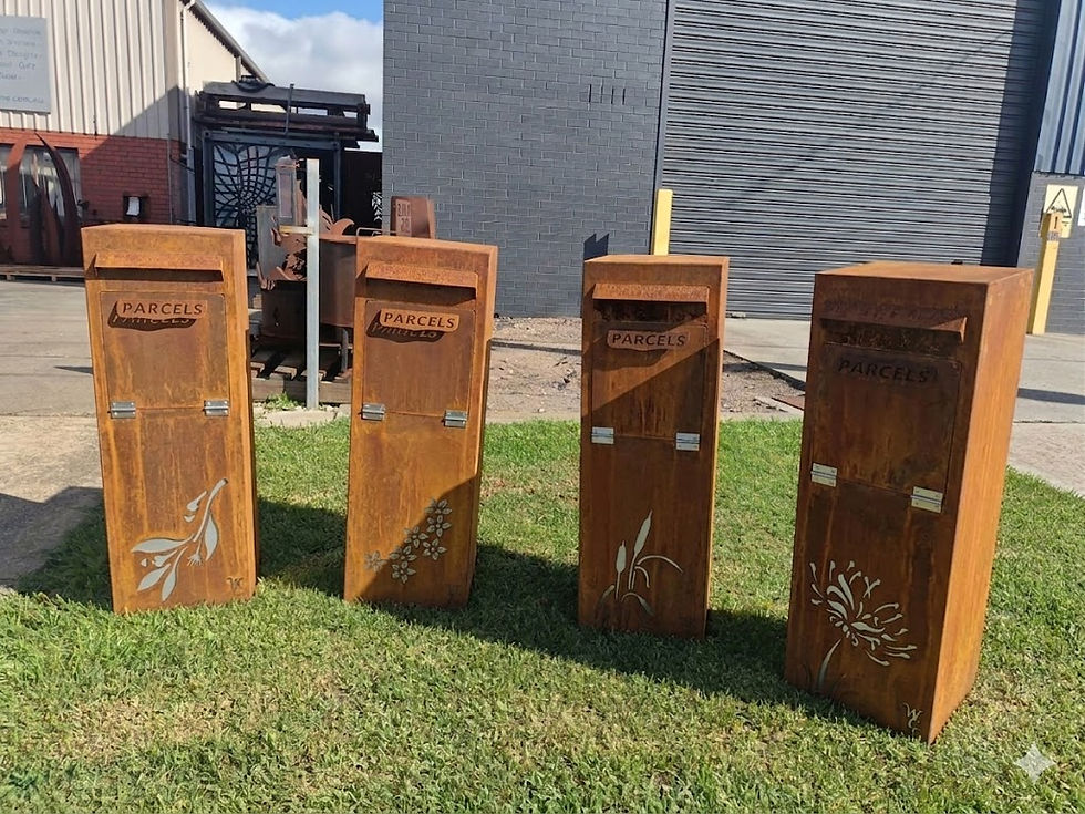 Thumbnail: UPRIGHT LETTERBOX