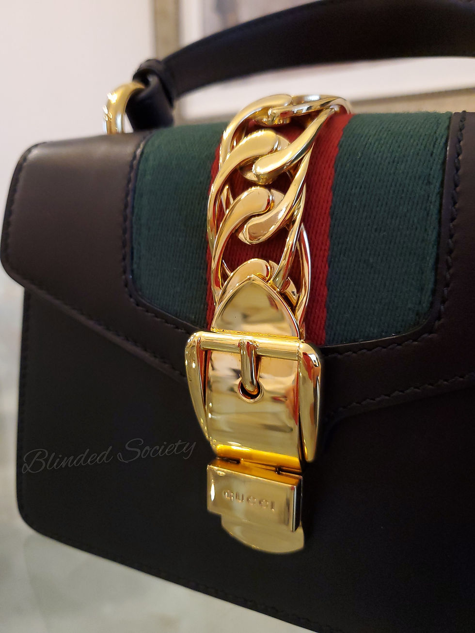Thumbnail: Gucci Mini Sylvie Crossbody Handbag Black Leather