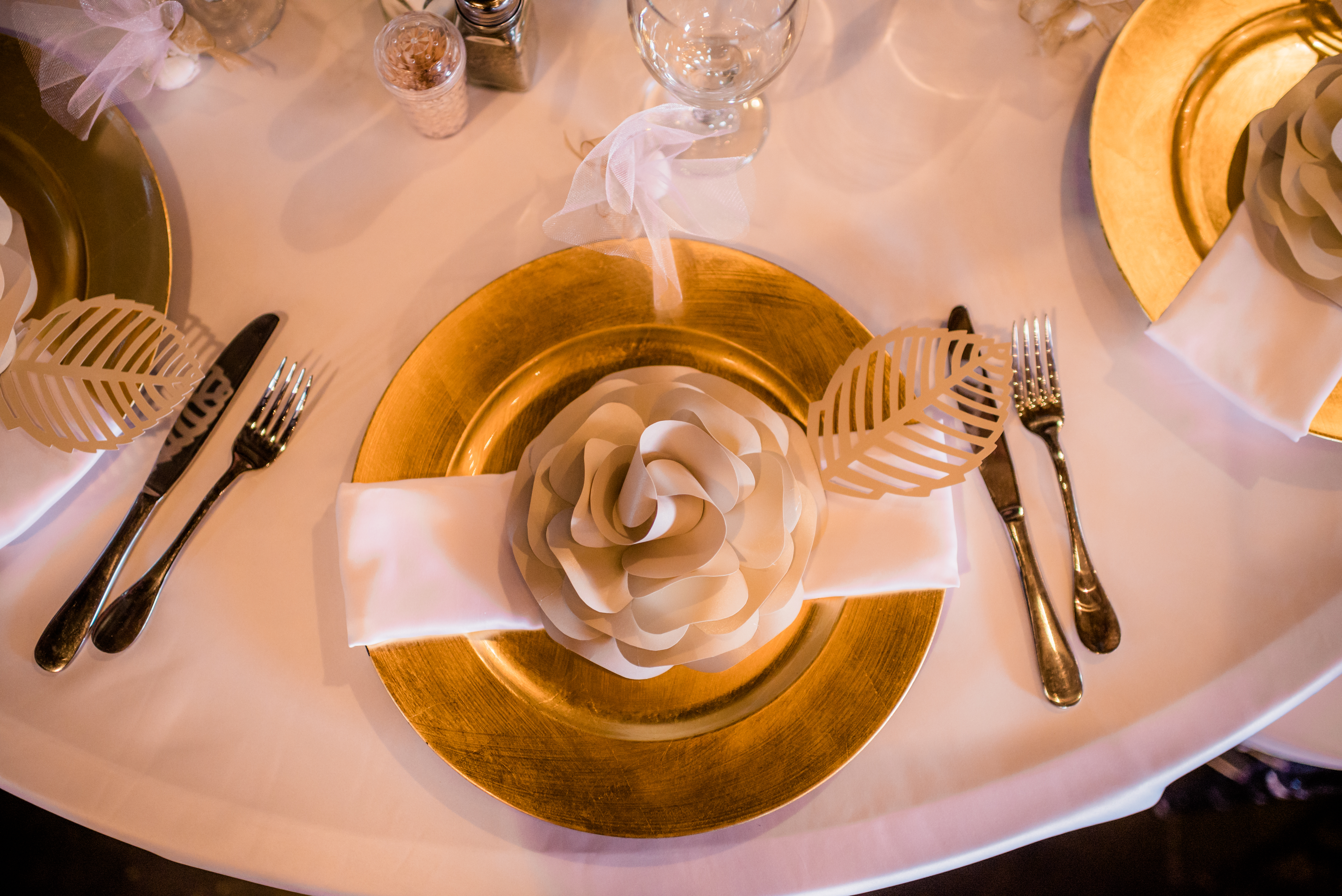 Paper Flower Plate Topper