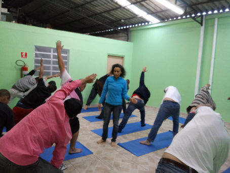 C A Santo Amaro - Aula de Yoga
