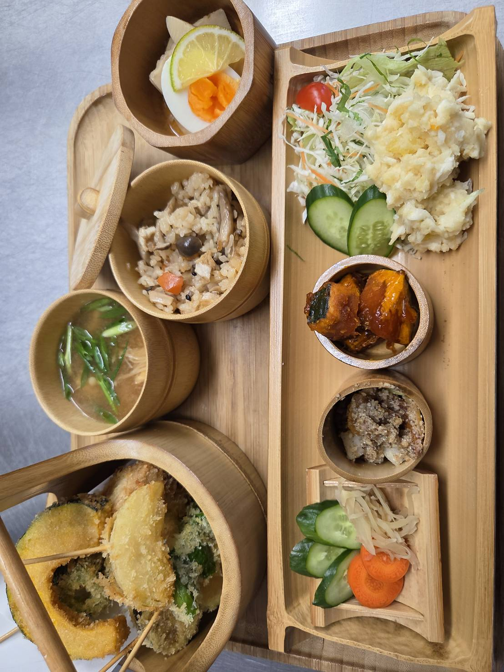 12/4(木)のランチメニューのご案内