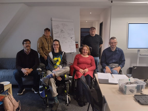 Aktion Mensch Projekt - Praxisleitfaden „Persönliches Budget und Assistenz“ Thüringen und Sachsen-Anhalt