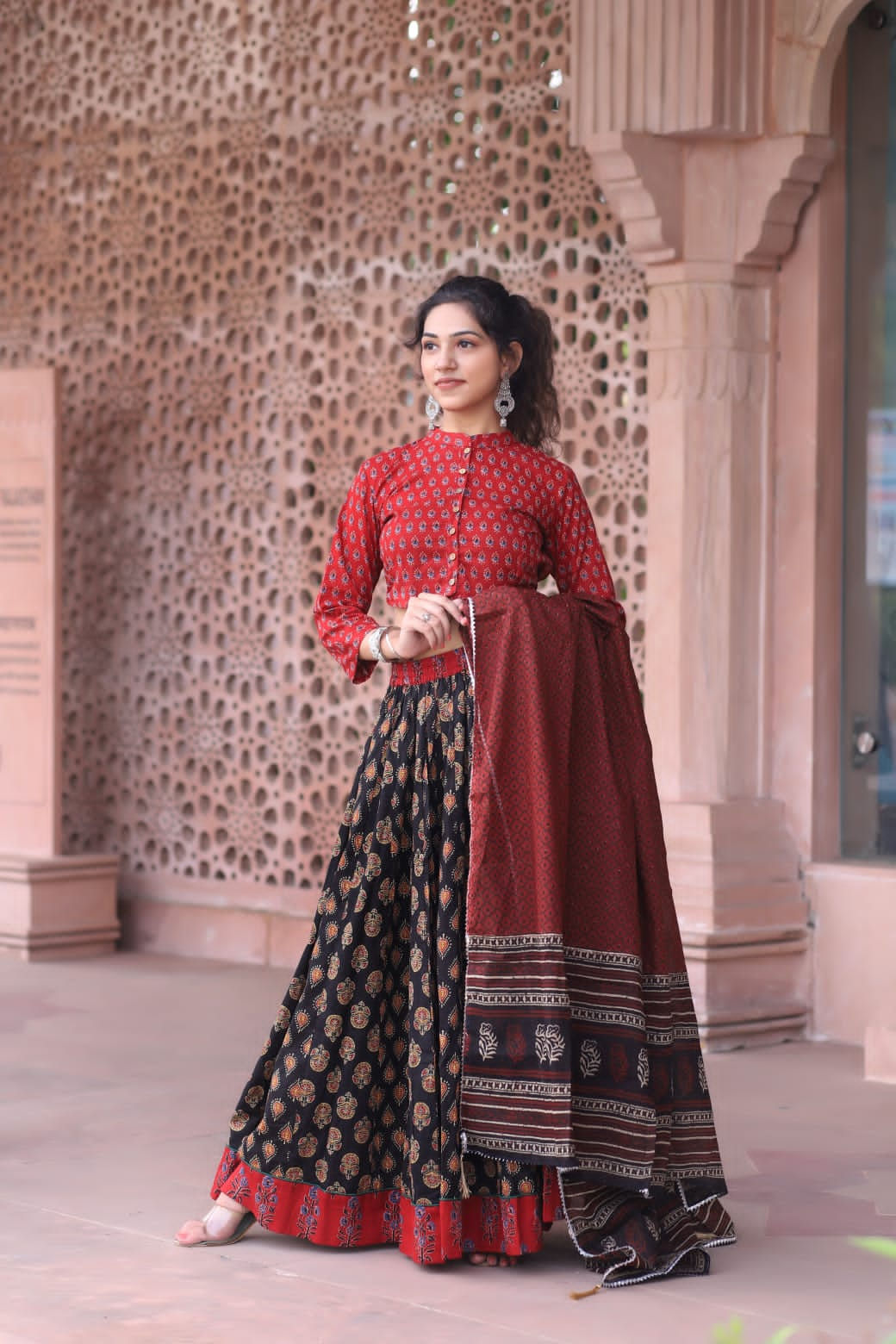 Chaniya choli Top cotton, (Length 17" Skirt cotton, flair 5 MTR, length 38)