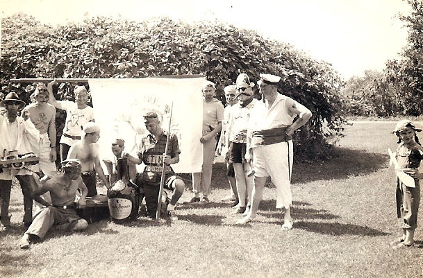 1941 tub races pirates 2.jpg