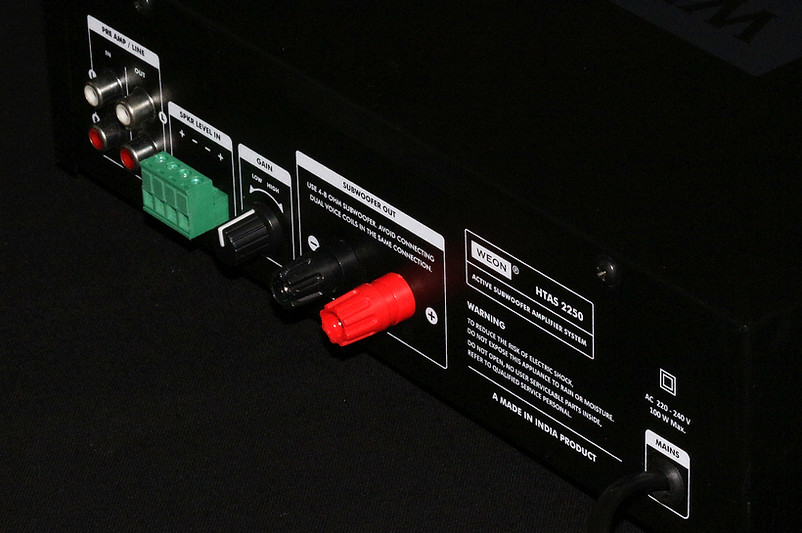 The WEON Subwoofer amplifier is easy to install, allowing you to enjoy powerful bass with just a connection between your music system and an 8-12 inch passive subwoofer.