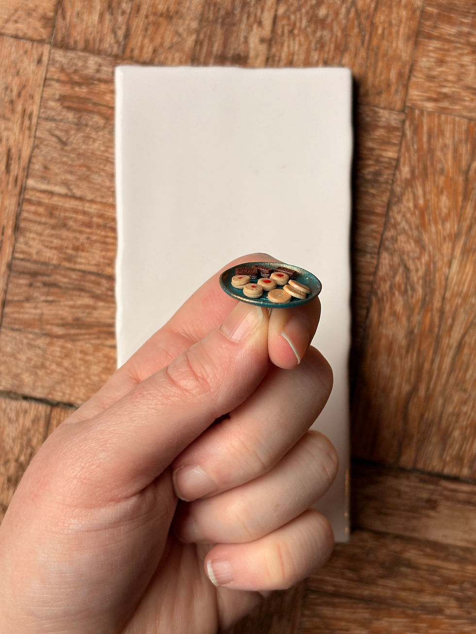 Thumbnail: Miniature Biscuit Plate Pin (22mm)