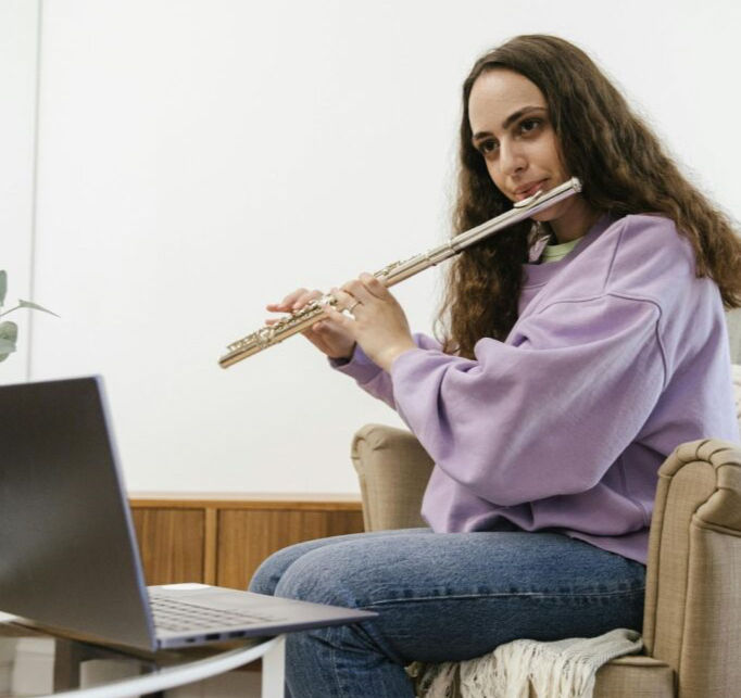 Flute lessons_edited.jpg