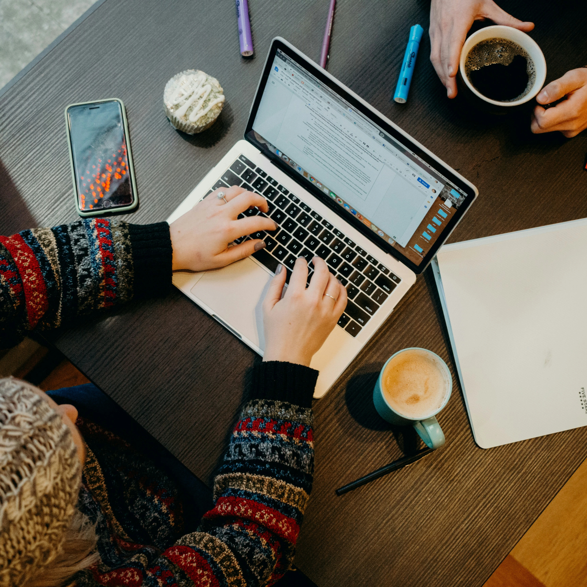 agência de marketing com atuação internacional e atendimento no Brasil