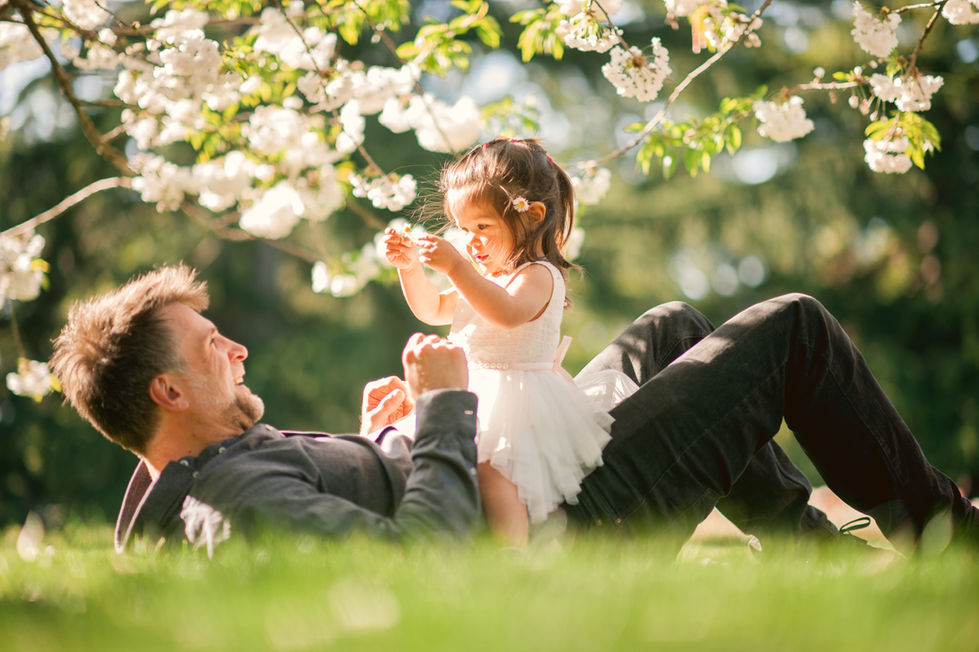 father and daughter photoshoot spring sakura blossom beautiful