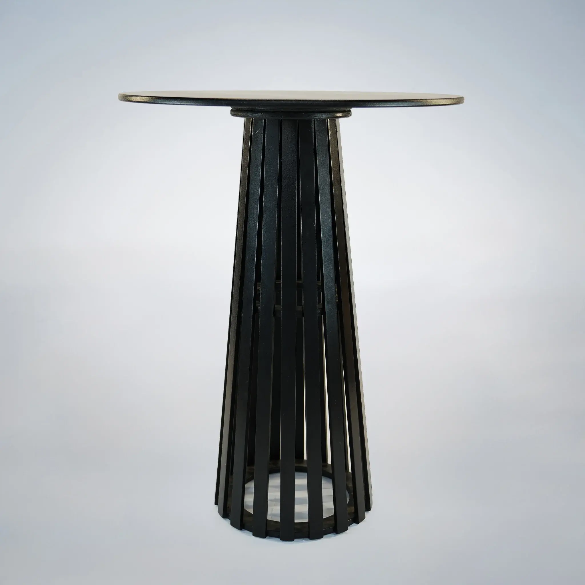 Bar leaner- Cocktail Black