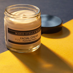 Innovative Product Photography - Presenting your products in a creative light - candles