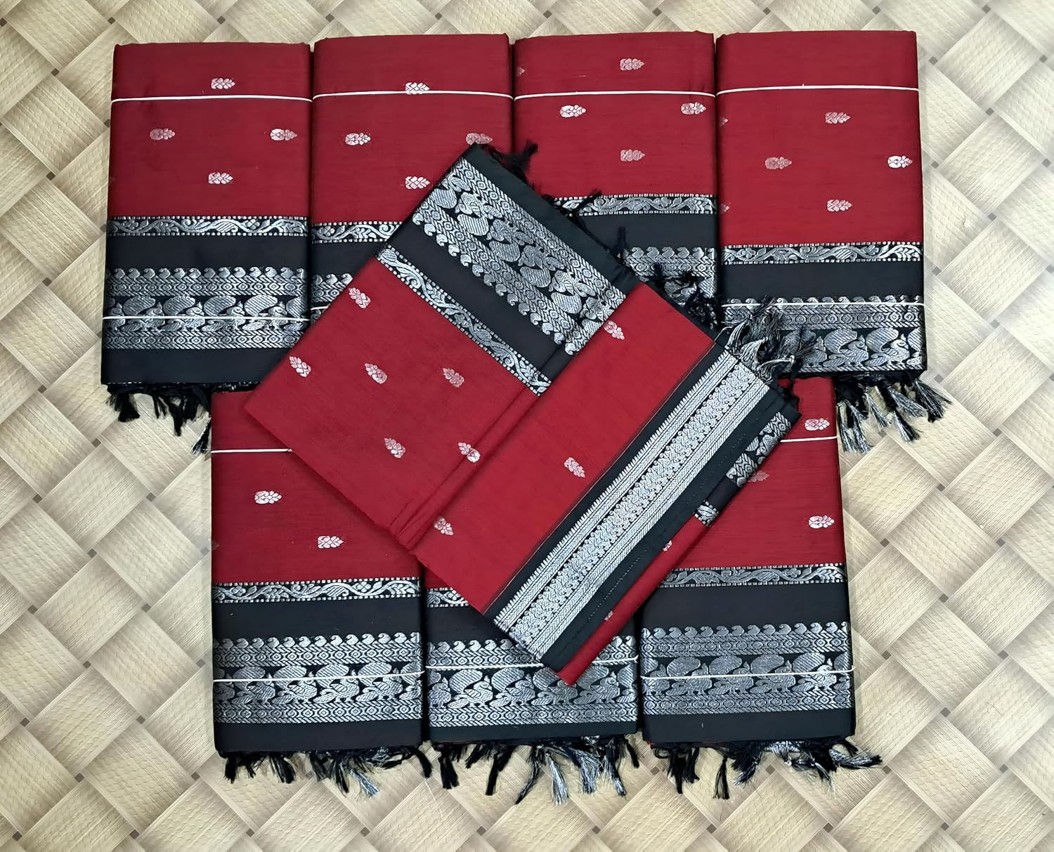 ILAIYAAL CLOTHINGS South Cotton Gadwal Saree for Women | Celebrity Inspired Traditional Ethnic Wear | Chettinad & Kalyani Cotton Sarees | Soft Cotton Saree with Blouse Piece - Red Black Silver - Image 5