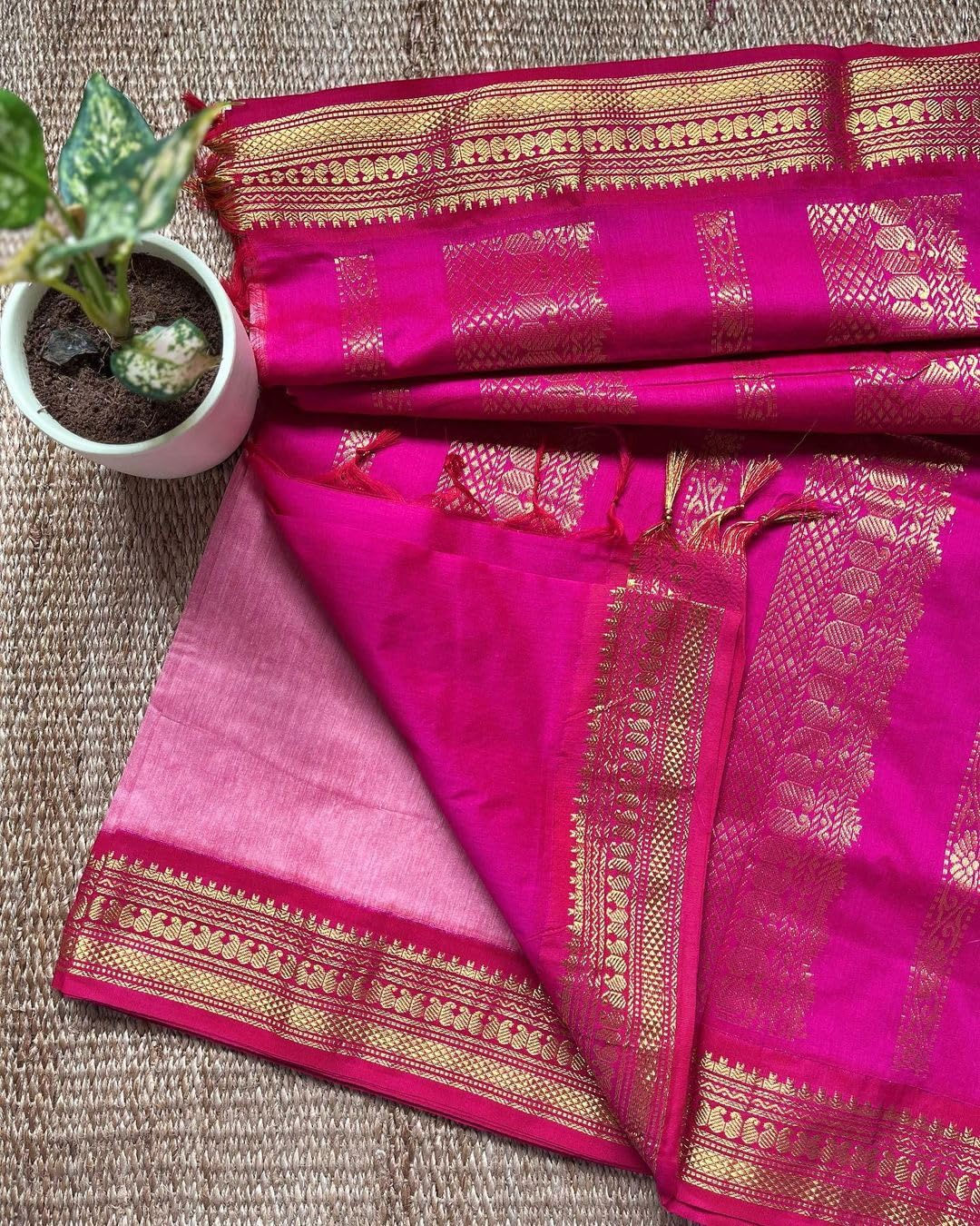 ILAIYAAL CLOTHINGS South Cotton Gadwal Saree for Women | Celebrity Inspired Traditional Ethnic Wear | Chettinad & Kalyani Cotton Sarees | Soft Cotton Saree with Blouse Piece - Pink Rani - Image 3