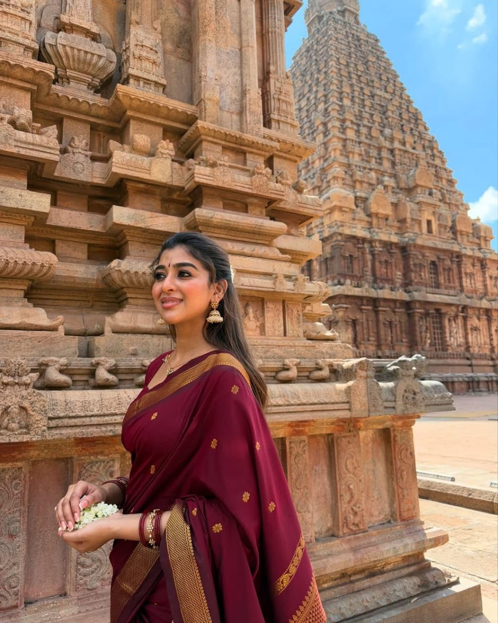 ILAIYAAL CLOTHINGS South Cotton Gadwal Saree for Women | Celebrity Inspired Traditional Ethnic Wear | Chettinad & Kalyani Cotton Sarees | Soft Cotton Saree with Blouse Piece - Maroon - Image 3