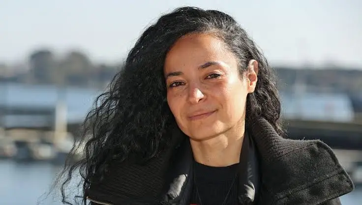 Portrait de Lamia Essemlali pour Sea Shepherd France, capté pour Le Dernier Calendrier. Une image engagée pour la défense des océans, des espèces marines et de la planète, produite par Solasta Production.